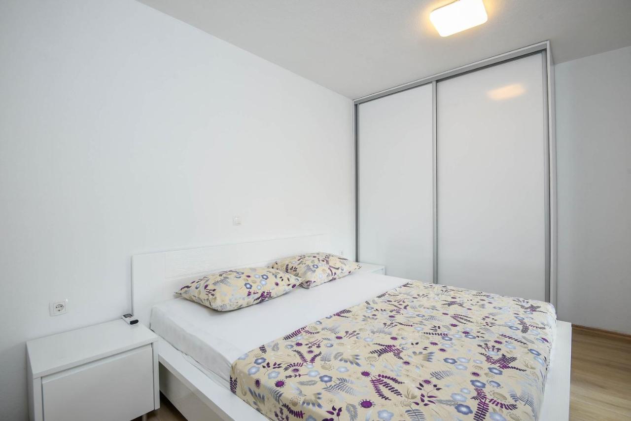 Lidija Apartmani Оребич Экстерьер фото